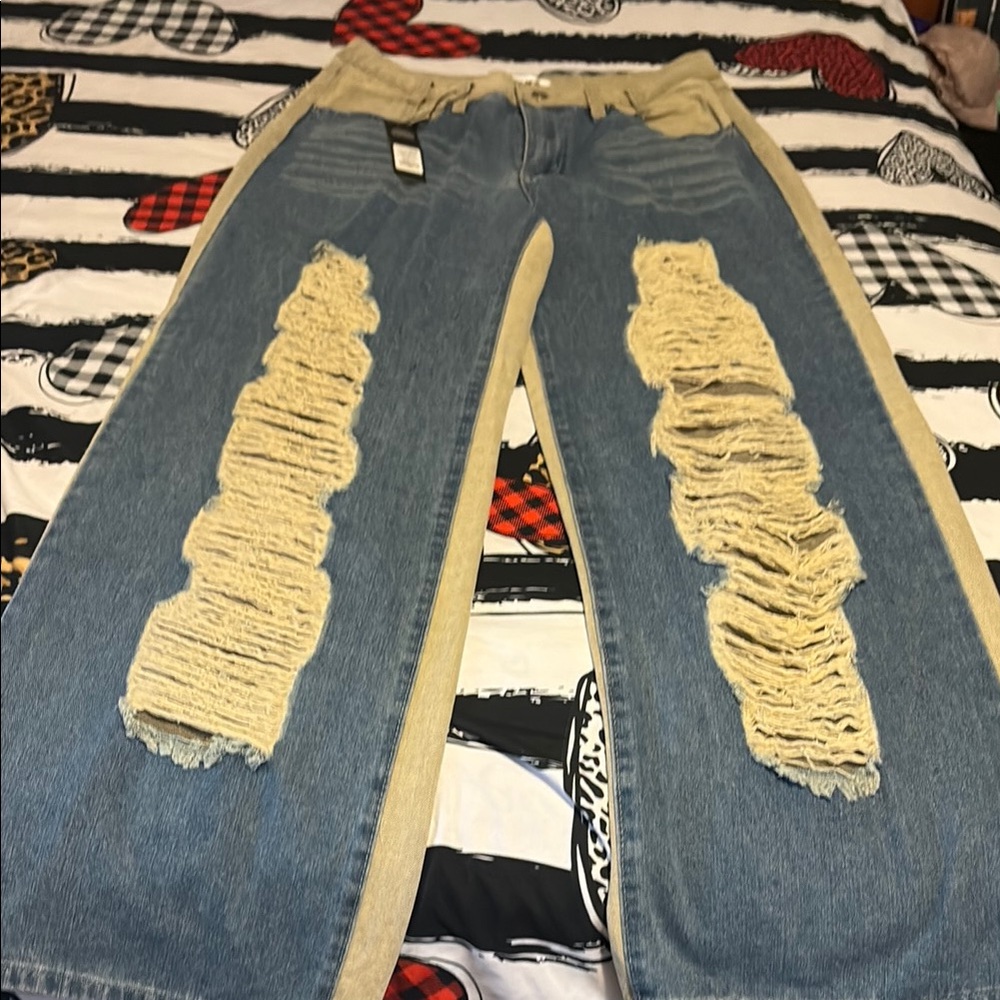 Stylish Blue Distressed Women's Jeans